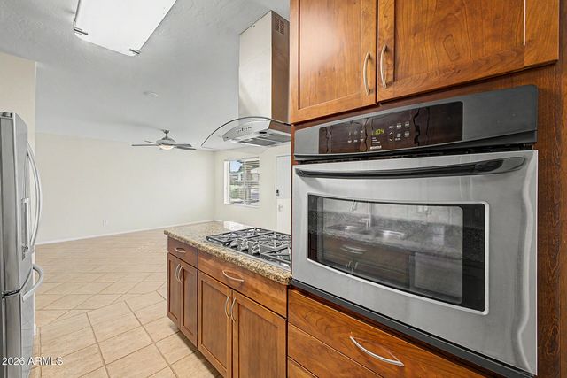 11837 N 22ND Place, Phoenix, AZ 85028