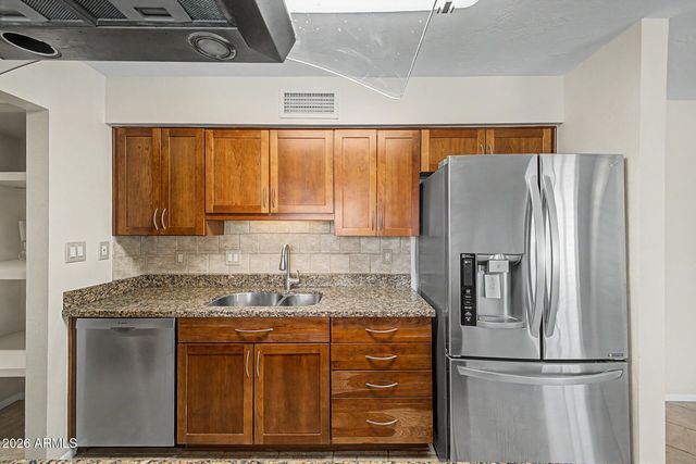 11837 N 22ND Place, Phoenix, AZ 85028