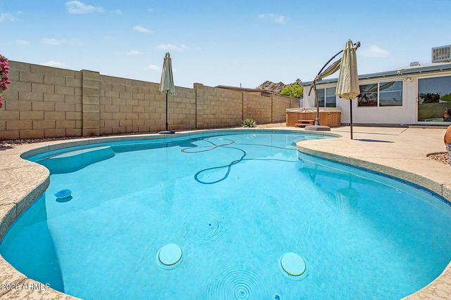 11837 N 22ND Place, Phoenix, AZ 85028