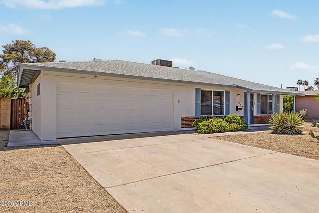 11837 N 22ND Place, Phoenix, AZ 85028