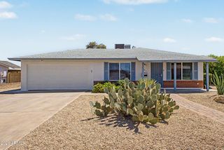 11837 N 22ND Place, Phoenix, AZ 85028