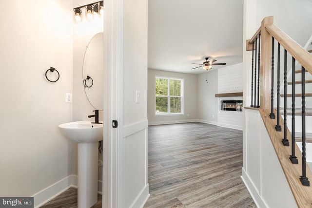165 BUTLER RD, Fredericksburg, VA 22405