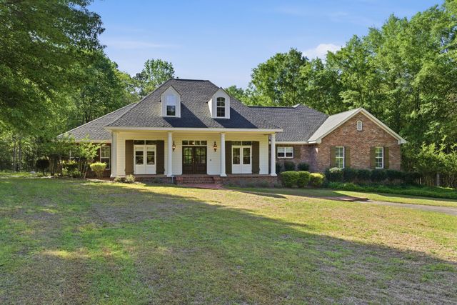 72 Brookline Dr., Hattiesburg, MS 39402