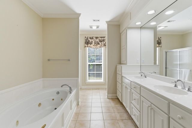 72 Brookline Dr., Hattiesburg, MS 39402