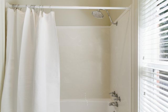 72 Brookline Dr., Hattiesburg, MS 39402