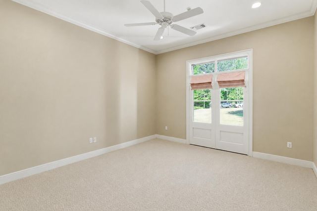 72 Brookline Dr., Hattiesburg, MS 39402