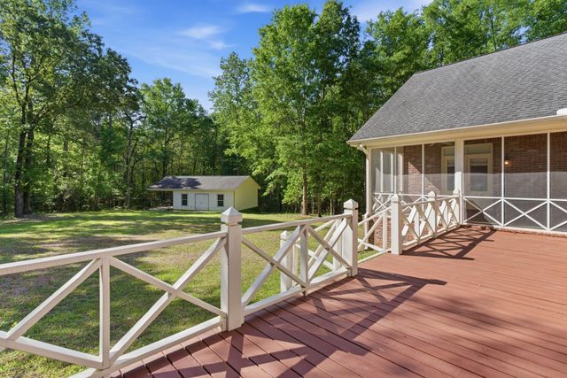 72 Brookline Dr., Hattiesburg, MS 39402