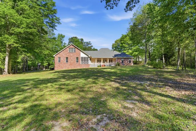 72 Brookline Dr., Hattiesburg, MS 39402