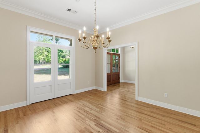 72 Brookline Dr., Hattiesburg, MS 39402
