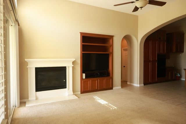 1472 Vasco, Manteca, CA 95337