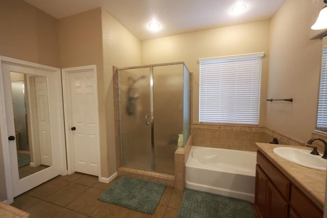 1472 Vasco, Manteca, CA 95337