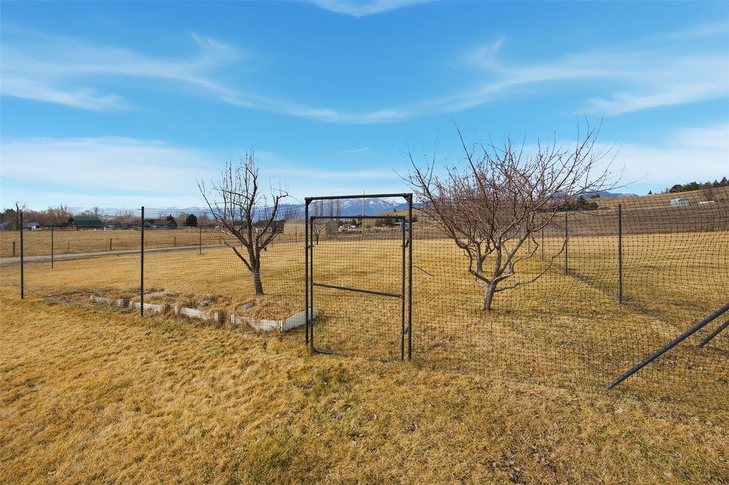 596 Ravenwood Drive, Stevensville, MT 59870 photo 68