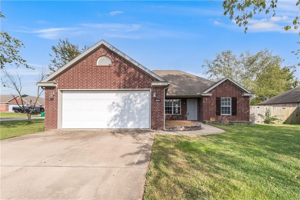 521 Red Bud Street, Centerton, AR 72719