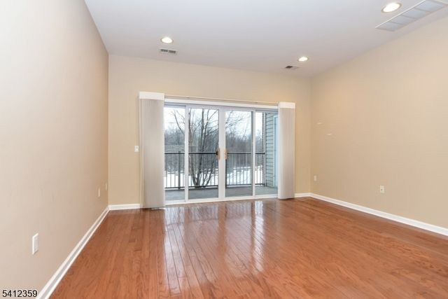 10123 Warrens Way, Wanaque Boro, NJ 07465