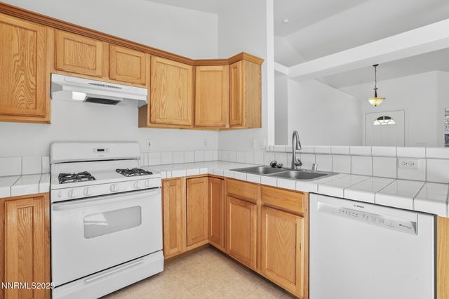 1464 Edlesborough Circle, Gardnerville, NV 89410