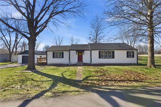 401 W Main Street, Freeman, MO 64746