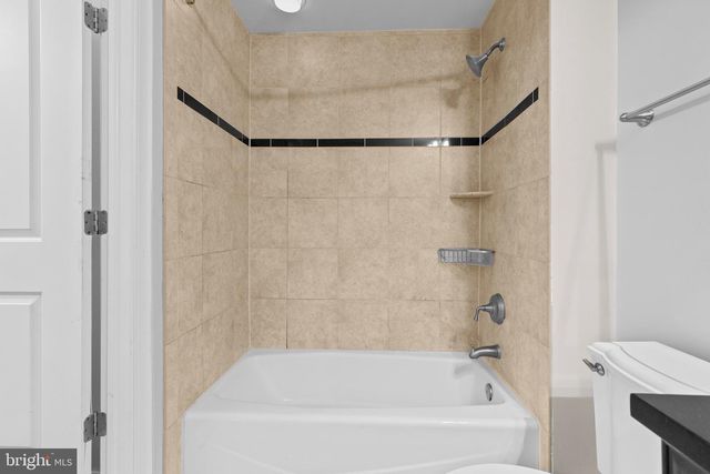 1210 R ST NW #B1, Washington, DC 20009