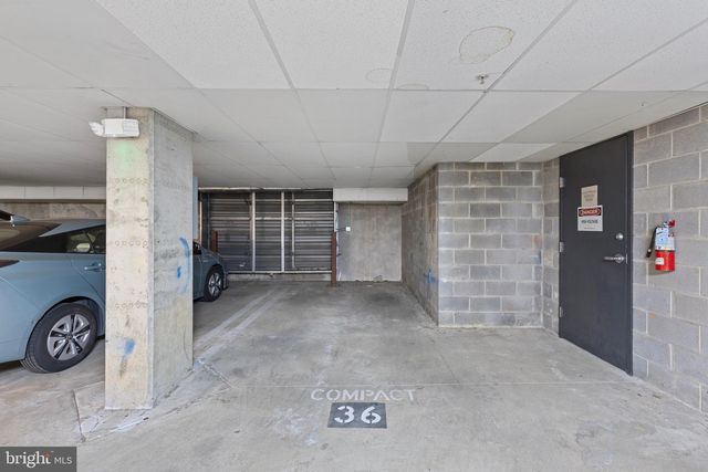 1210 R ST NW #B1, Washington, DC 20009