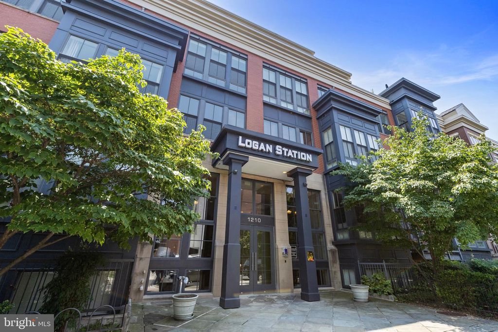 1210 R ST NW #B1, Washington, DC 20009