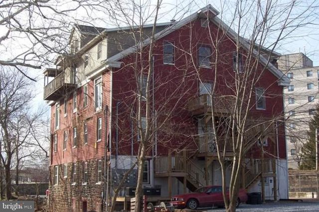 110 MILL ST, Middletown, PA 17057