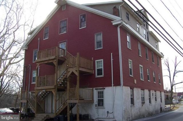 110 MILL ST, Middletown, PA 17057