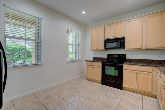 158 W Thatch Palm Circle, Jupiter, FL 33458