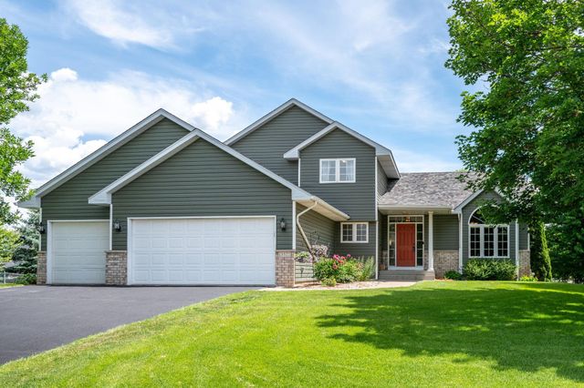 13522 Oakwood Drive, Rogers, MN 55374
