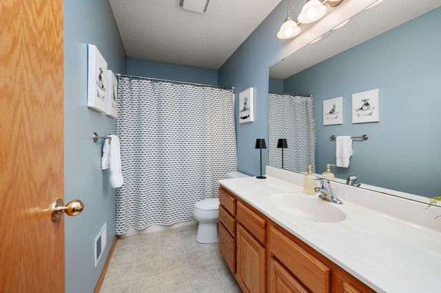 13522 Oakwood Drive, Rogers, MN 55374