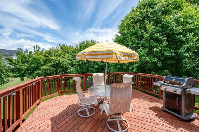 13522 Oakwood Drive, Rogers, MN 55374
