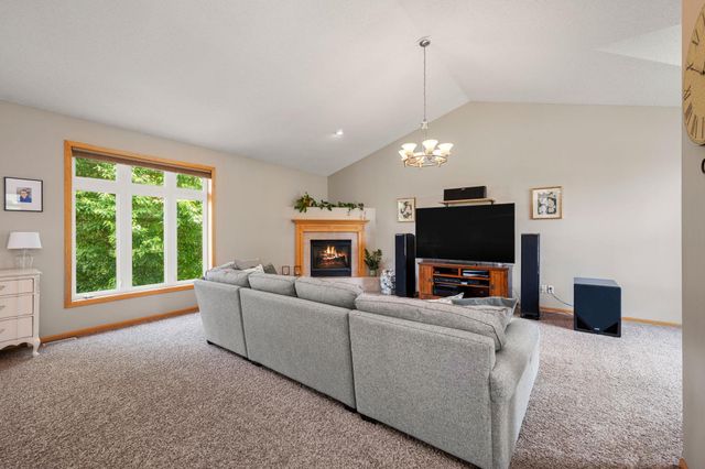 13522 Oakwood Drive, Rogers, MN 55374