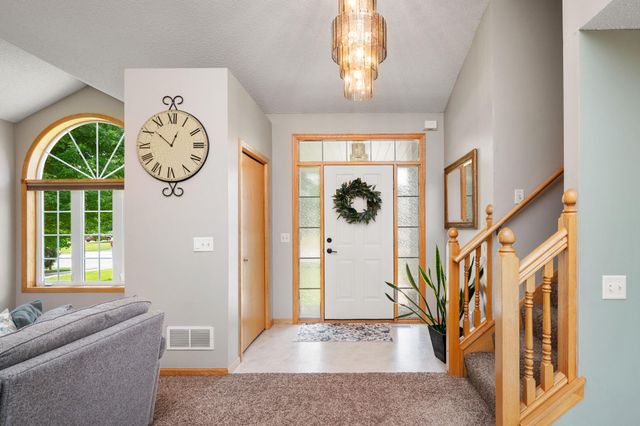 13522 Oakwood Drive, Rogers, MN 55374