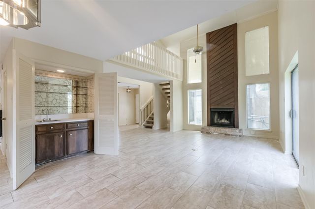 514 Shady Dale Drive, Stafford, TX 77477