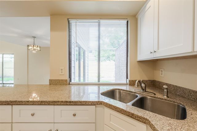 514 Shady Dale Drive, Stafford, TX 77477