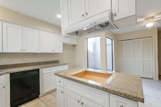 514 Shady Dale Drive, Stafford, TX 77477