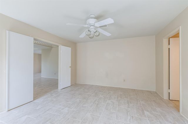 514 Shady Dale Drive, Stafford, TX 77477