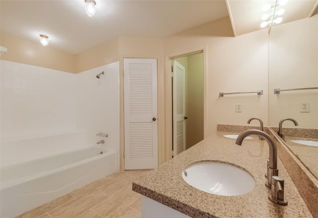 514 Shady Dale Drive, Stafford, TX 77477