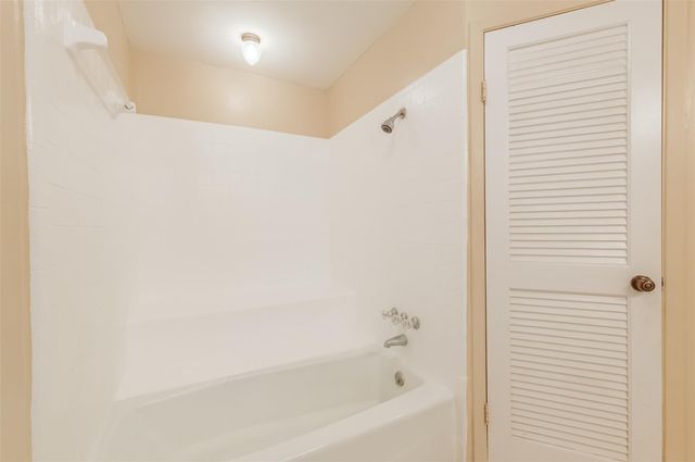 514 Shady Dale Drive, Stafford, TX 77477