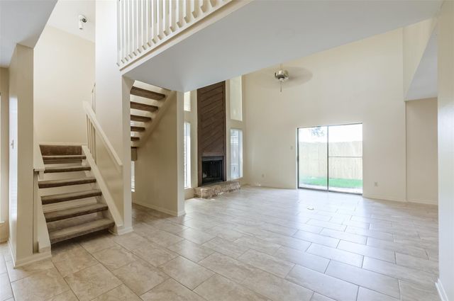 514 Shady Dale Drive, Stafford, TX 77477