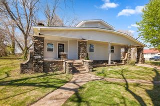 915 N Limestone Street, Gaffney, SC 29341