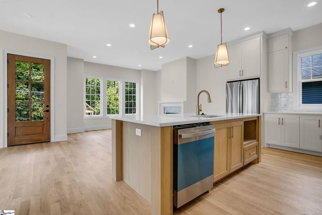 34B Doe Street, Greenville, SC 29611