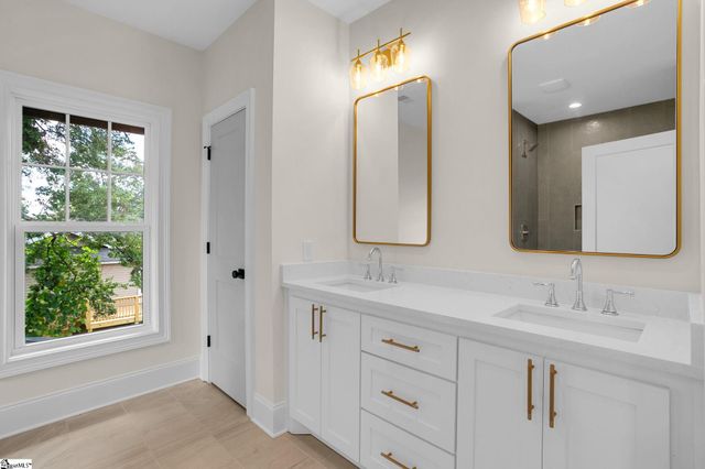 34B Doe Street, Greenville, SC 29611