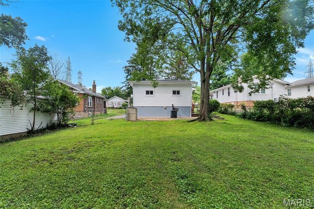 7530 Trenton Avenue, University City, MO 63130