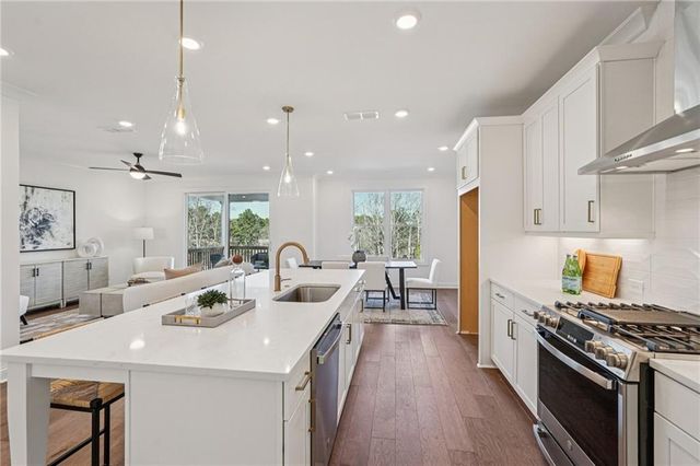 4304 Burton Bend Way 151, Buford, GA 30518