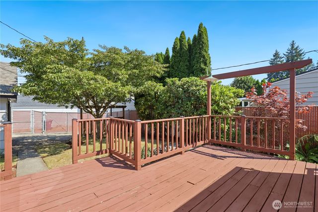 3313 N Gove Street, Tacoma, WA 98407
