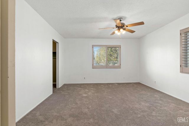 1401 Libra Court, Bakersfield, CA 93309