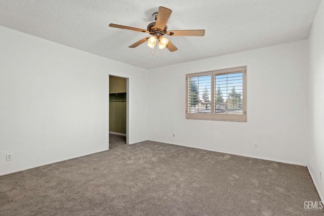 1401 Libra Court, Bakersfield, CA 93309