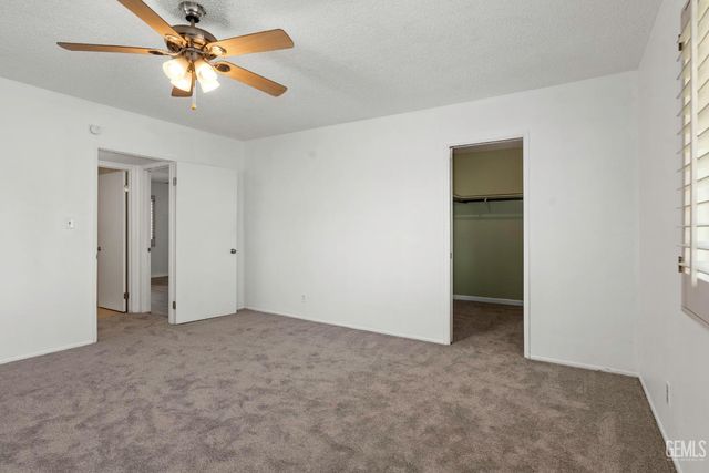 1401 Libra Court, Bakersfield, CA 93309