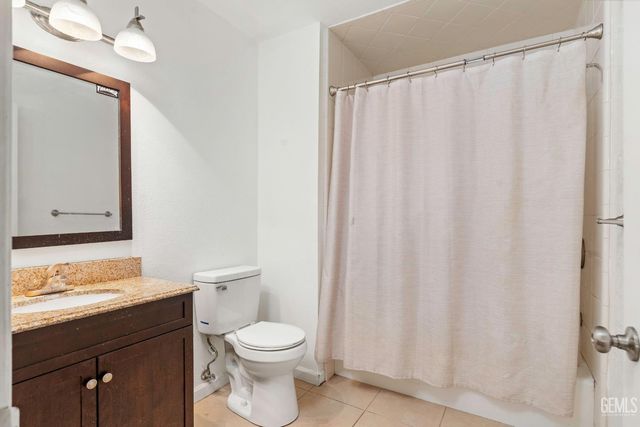 1401 Libra Court, Bakersfield, CA 93309