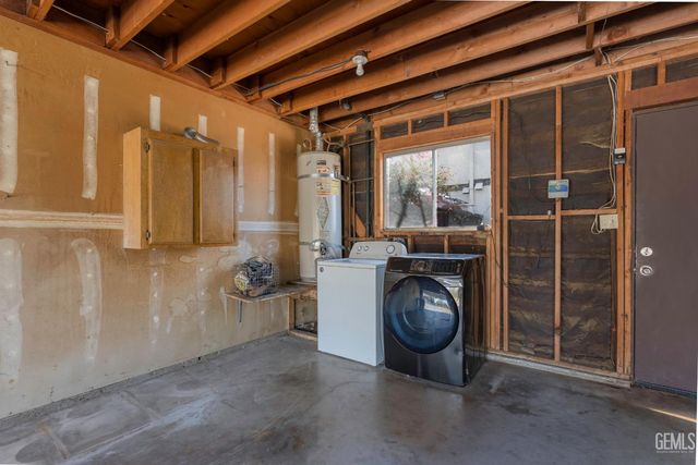 1401 Libra Court, Bakersfield, CA 93309