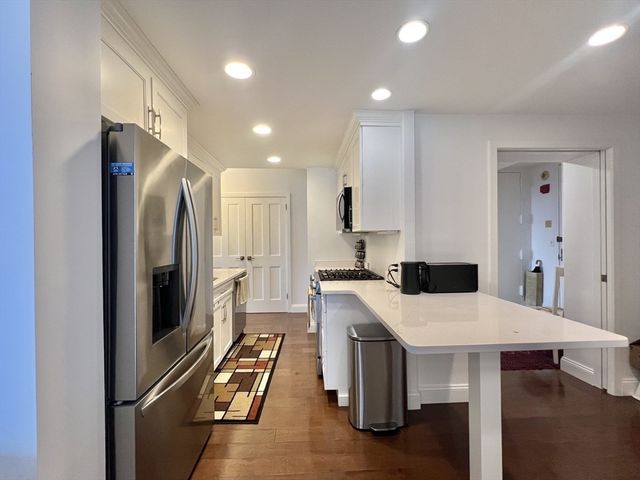 65 E India Row 23B, Boston, MA 02110